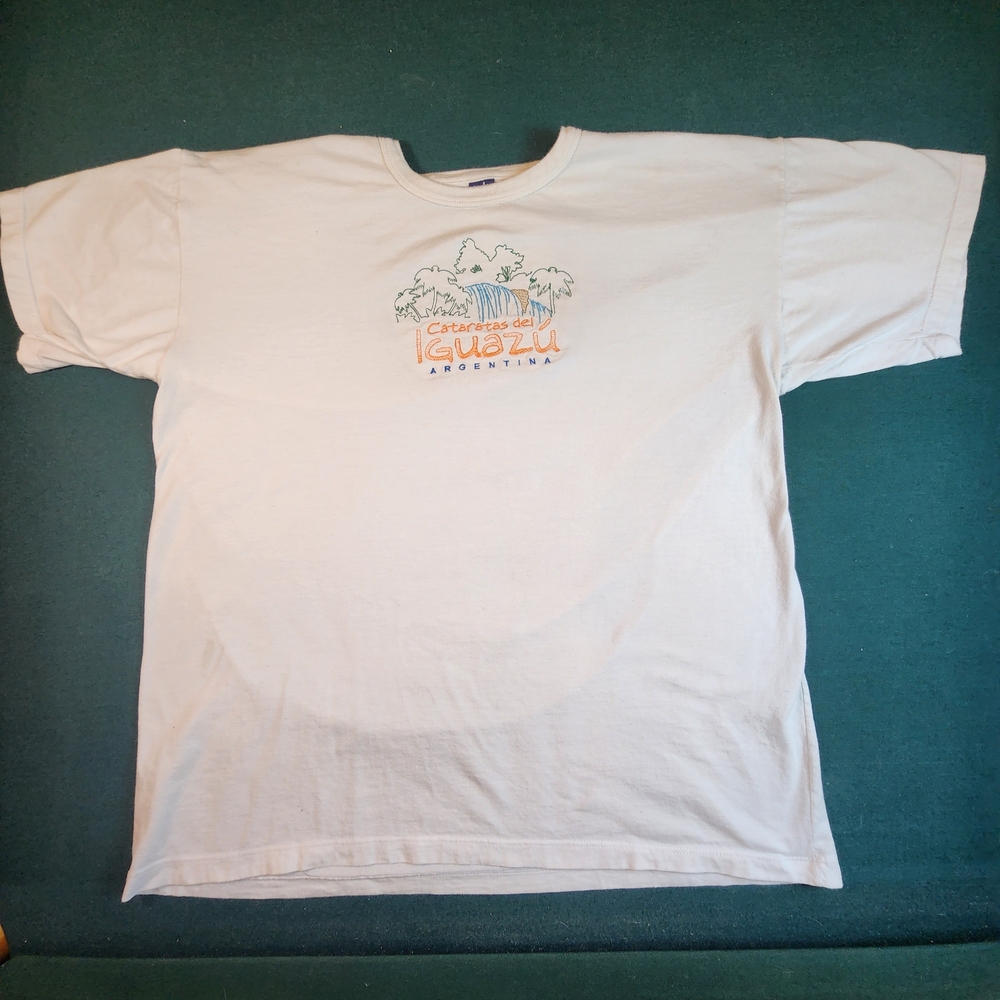 Arte Argentine Iguassu Large L T-shirt Embroidered WaterfalWhite Graphic T-Shirt